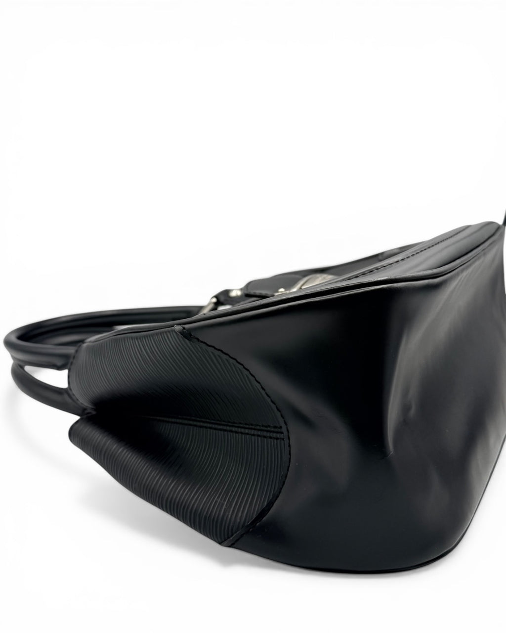 Louis Vuitton Montaigne PM – Black Epi Leather