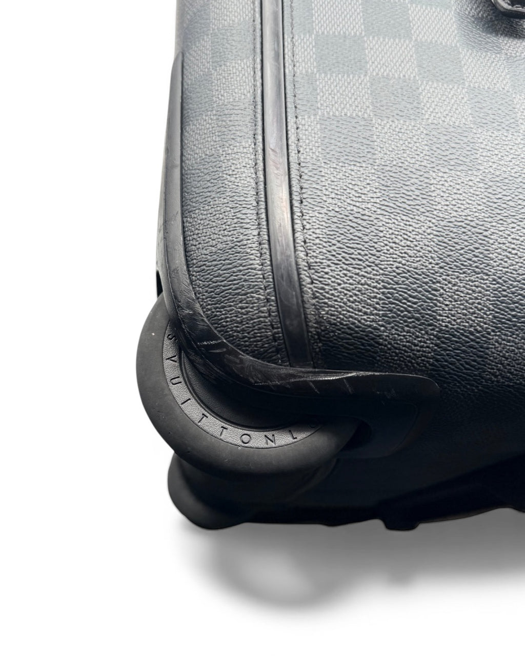 Louis Vuitton Pégase 50 – Damier Graphite Suitcase