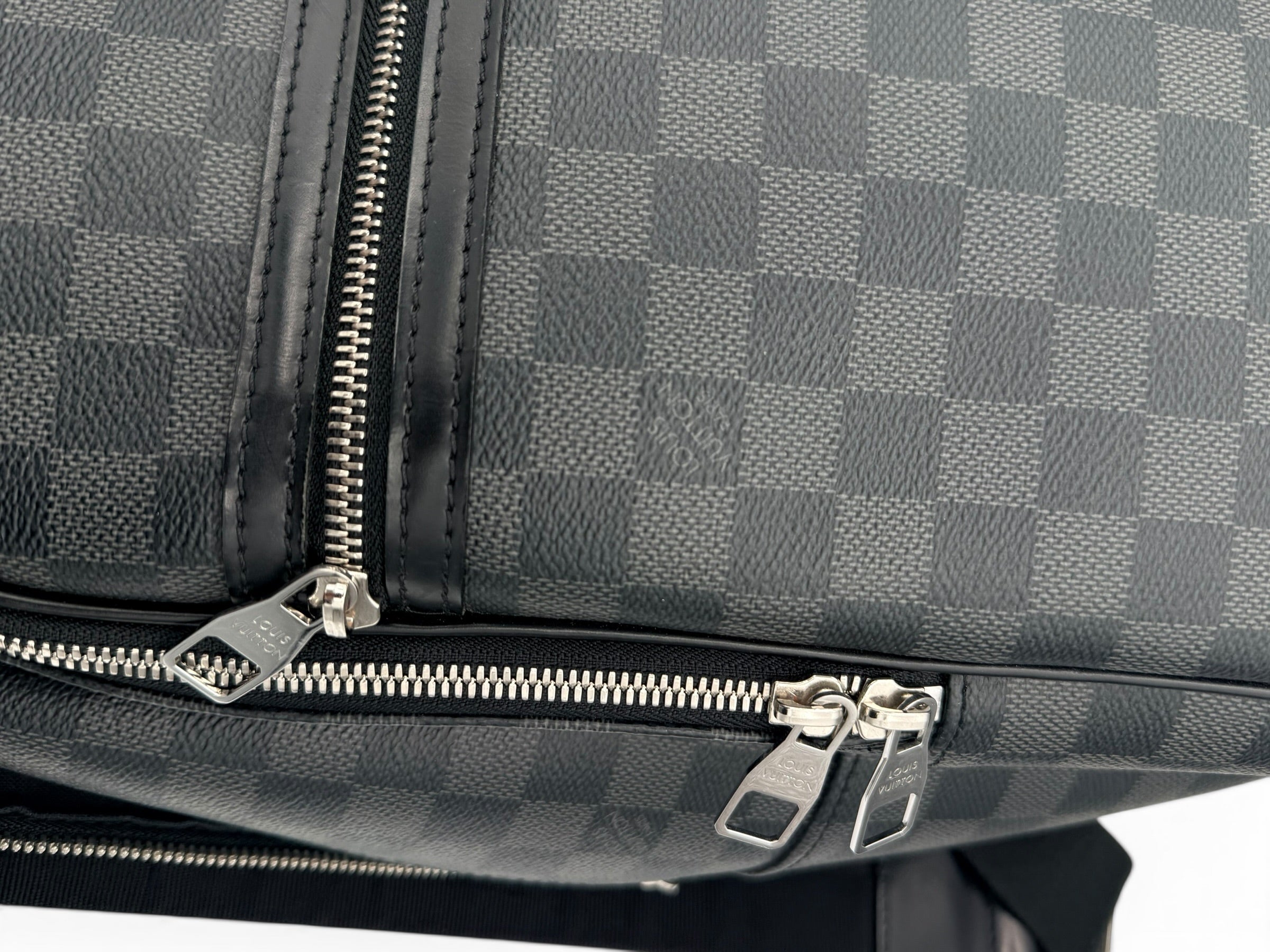 Louis Vuitton Michael Backpack – Damier Graphite