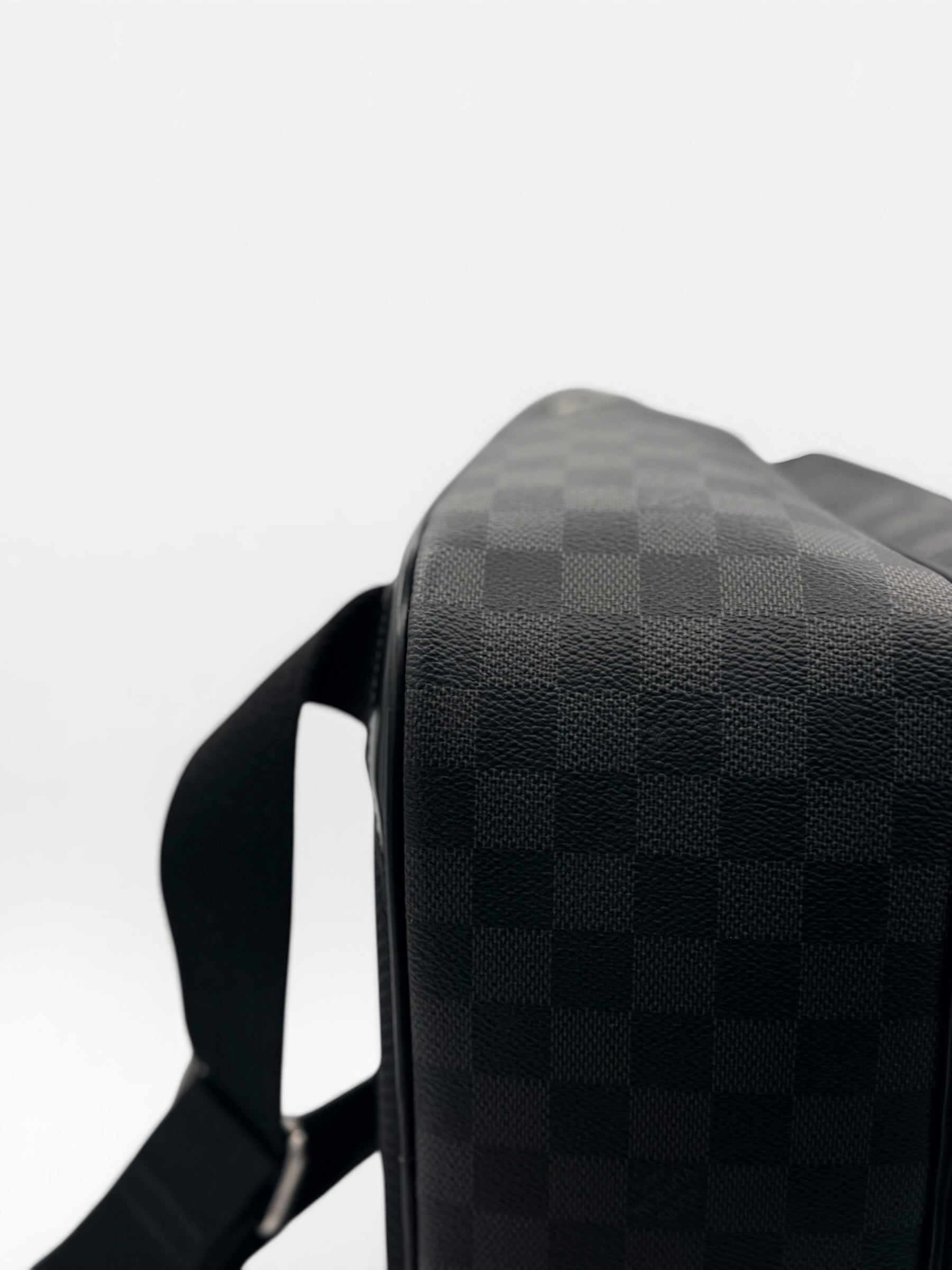 Louis Vuitton Michael Backpack – Damier Graphite