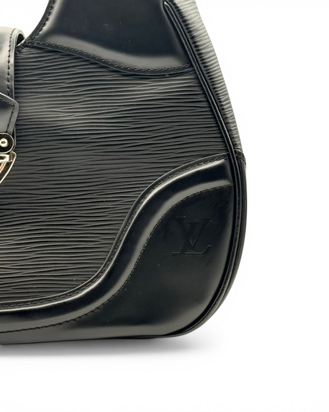 Louis Vuitton Montaigne PM – Black Epi Leather