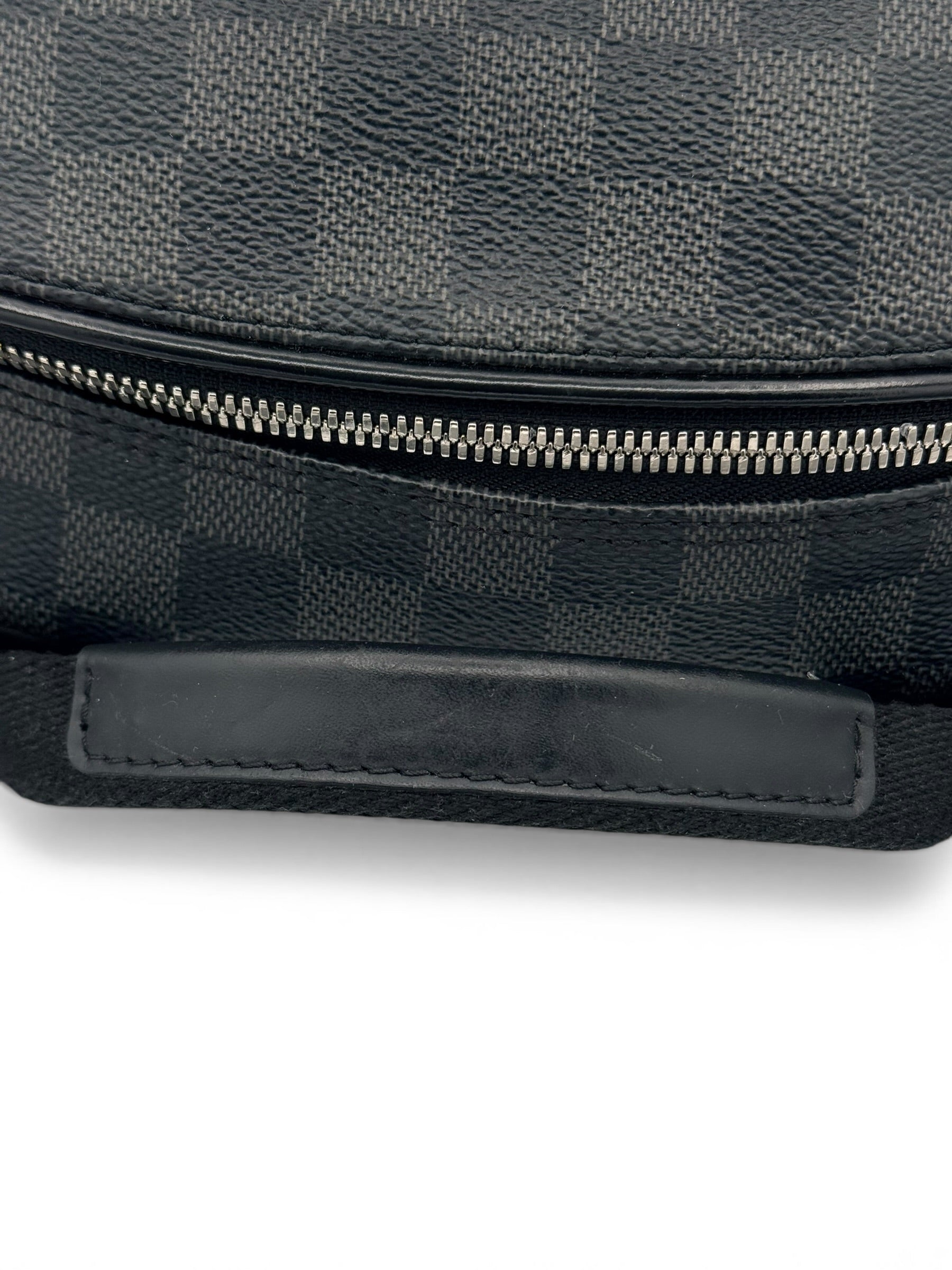 Louis Vuitton Michael Backpack – Damier Graphite