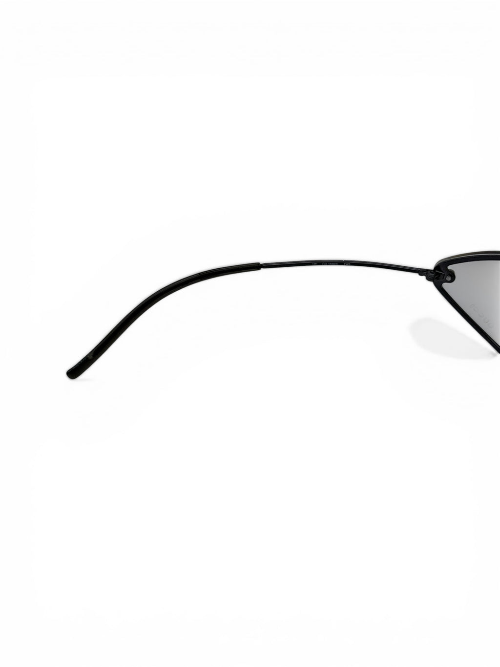 Gucci Shield Sunglasses – SS2001 – Rimless Metal Frame - Tom Ford Era