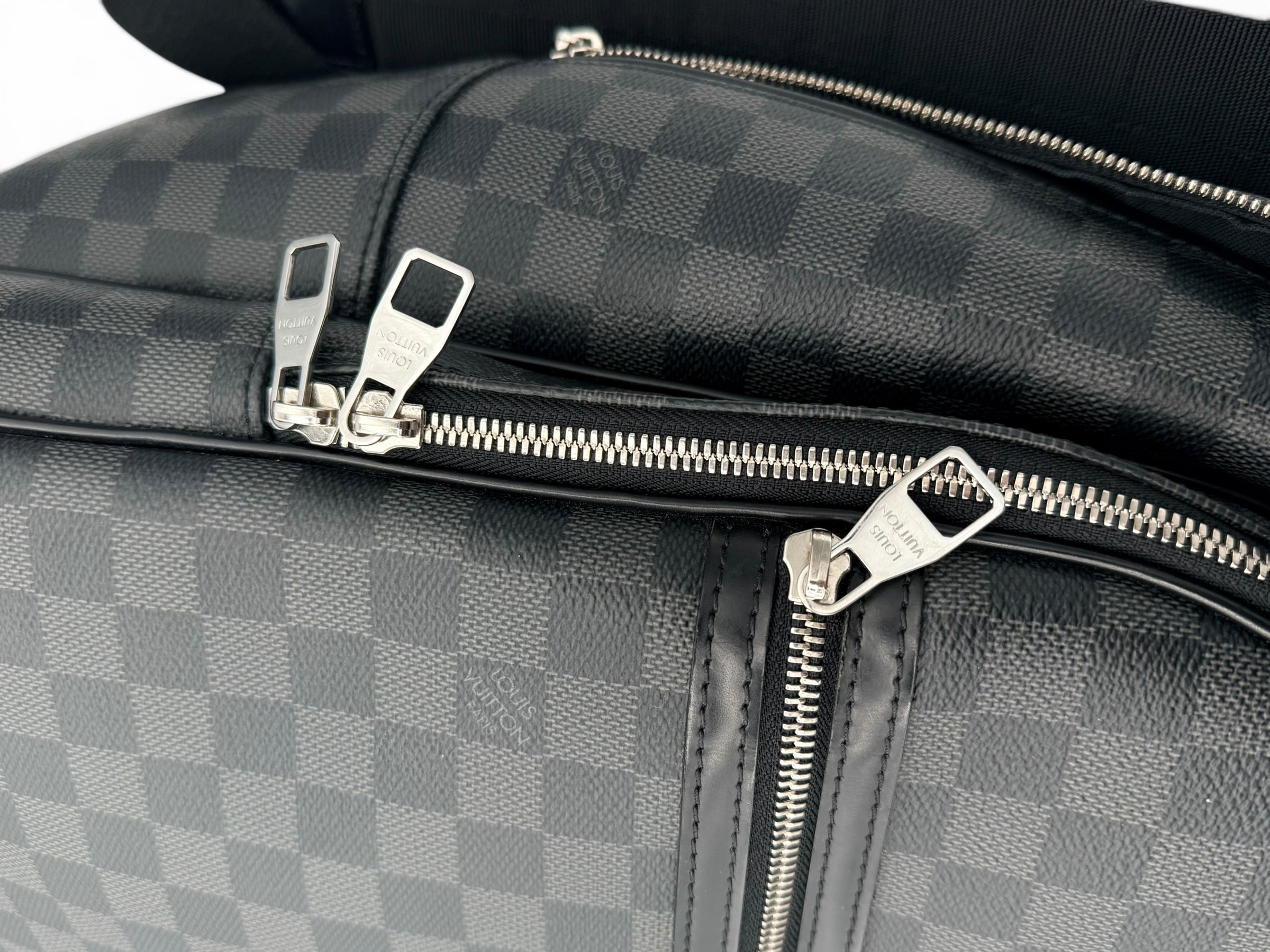 Louis Vuitton Michael Backpack – Damier Graphite