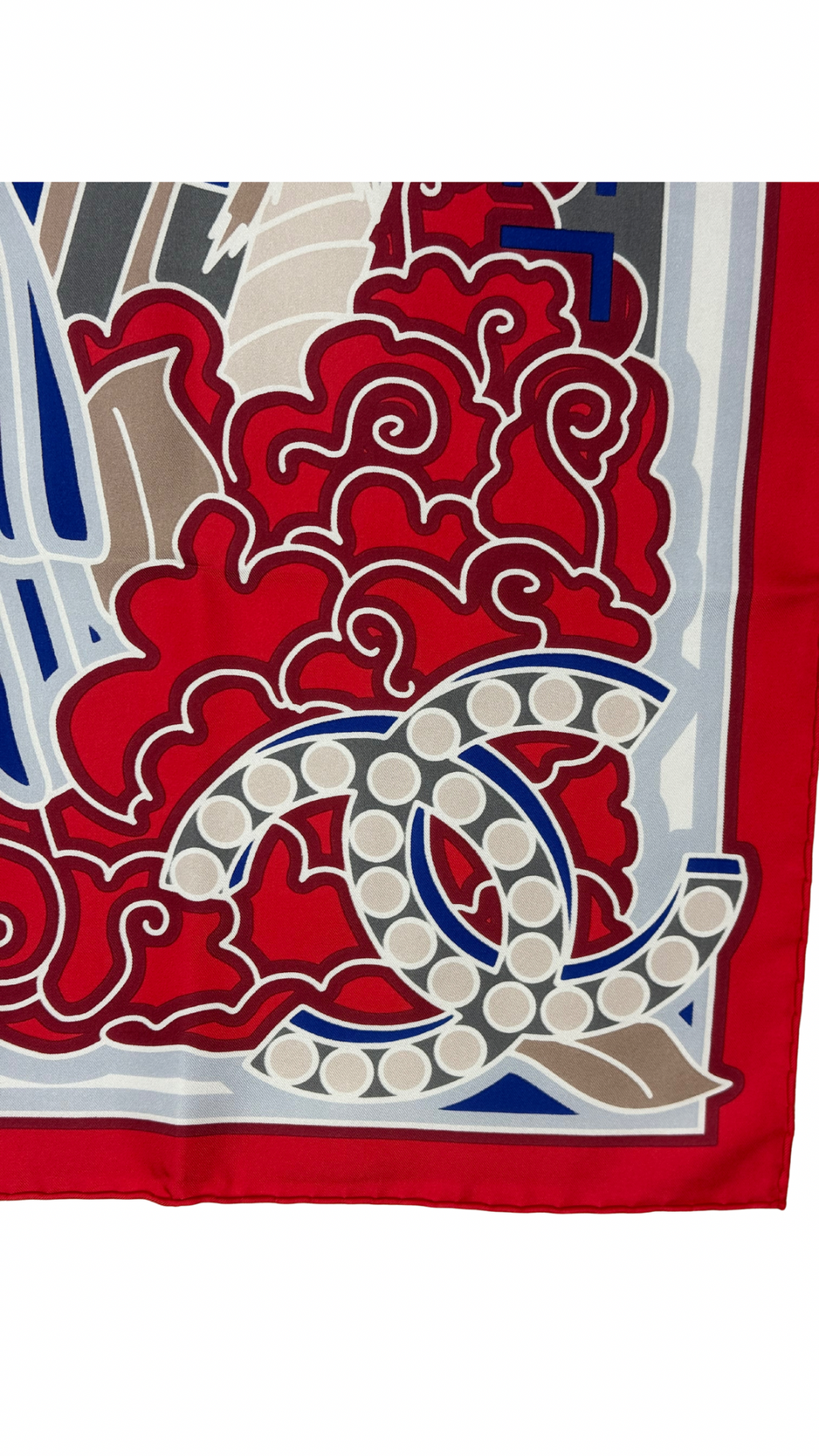 Chanel silk scarf LUXVINTAGE-LISBON
