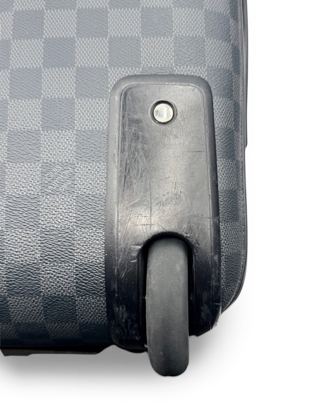 Louis Vuitton Pégase 50 – Damier Graphite Suitcase