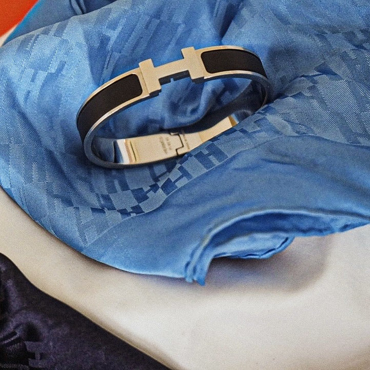 Hermès Click HH bracelet