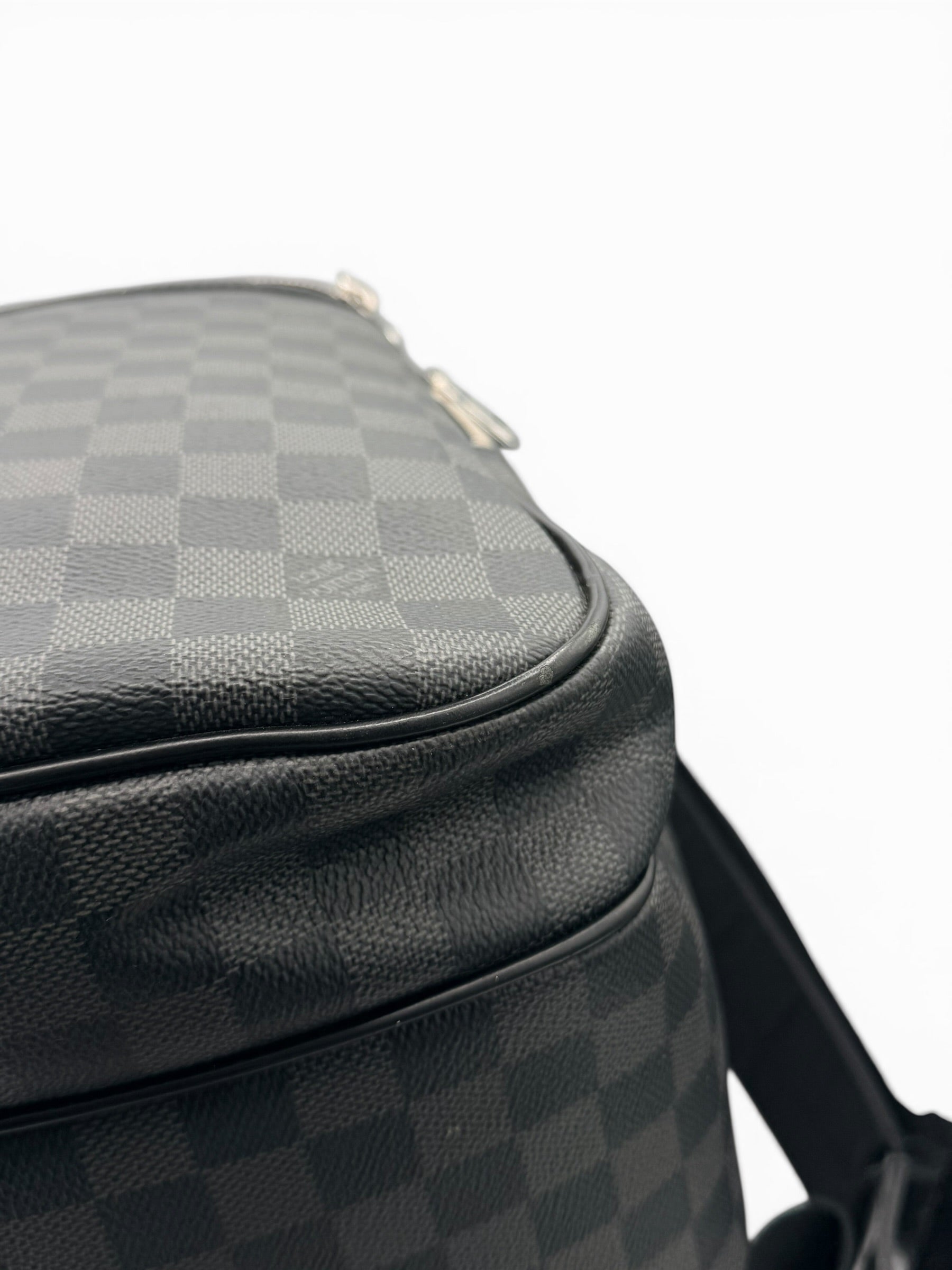 Louis Vuitton Michael Backpack – Damier Graphite