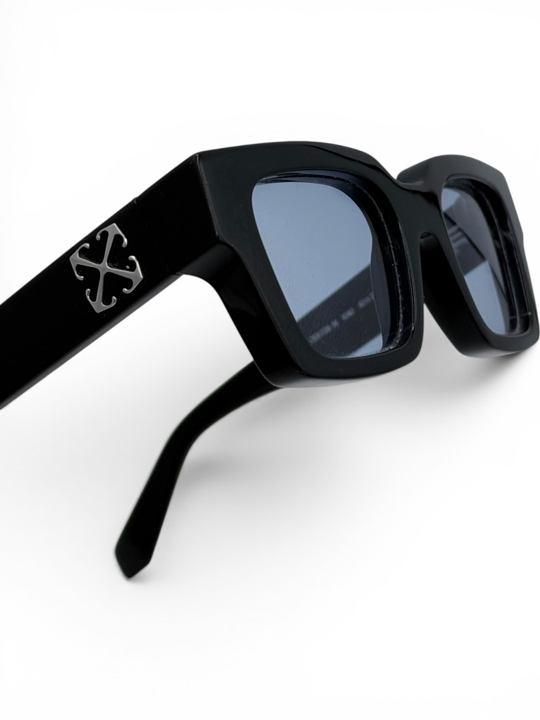 OFF-White sunglasses